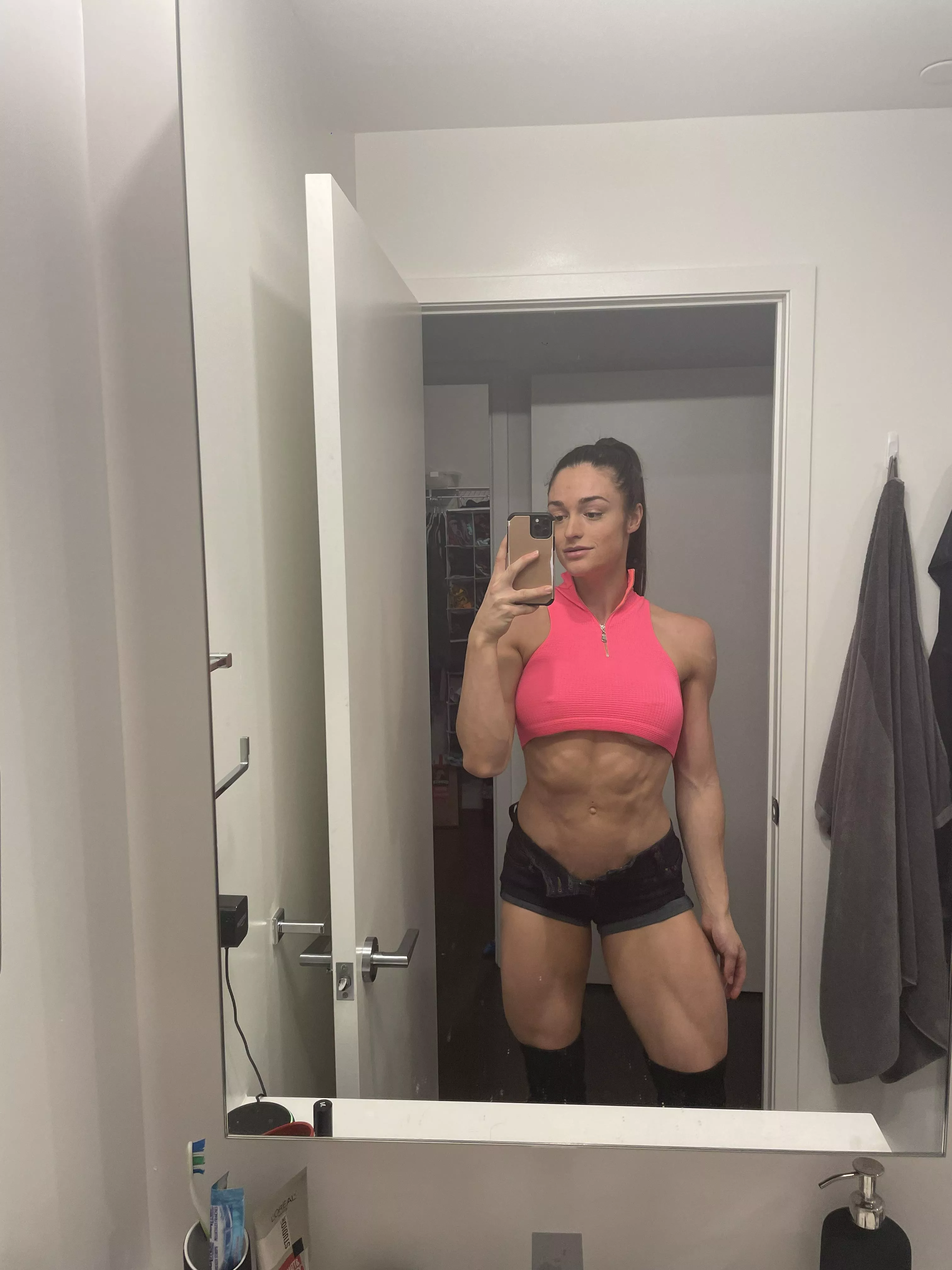 Lara Croft vibes, what do you think? posted by Rosefittt