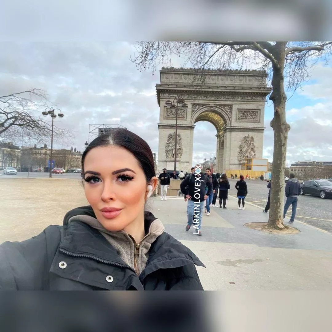 Larkin Love (@larkinloverules) [Instagram] posted by Maxwell-95