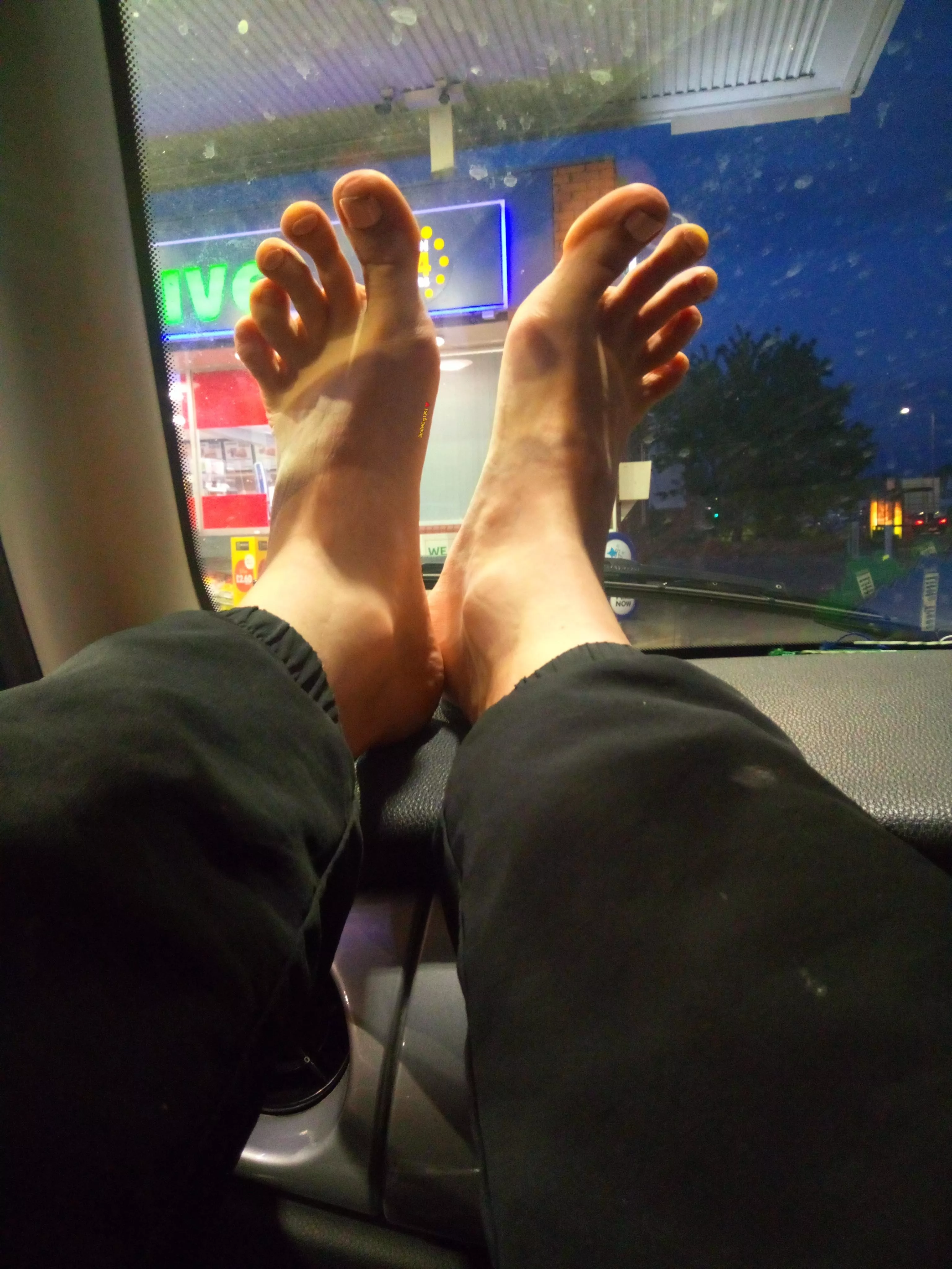 Last Night's After Work Dashboard Feet 😜😌🤭👣❤️ posted by StrafeKing1991