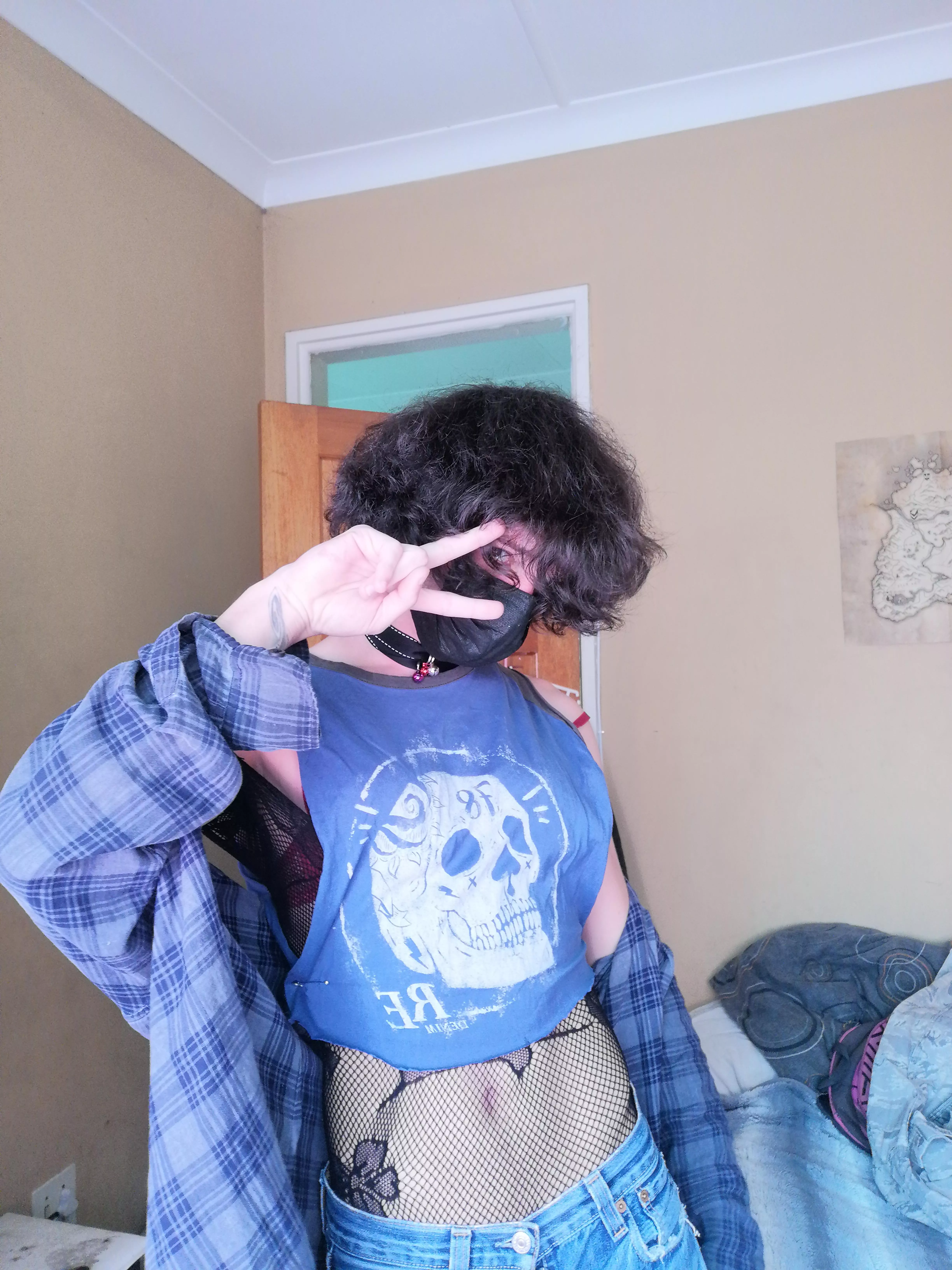 last post for a bit 😅😅😋😋🌸sorry just excited over the new shirt posted by Femboy_mimikyu