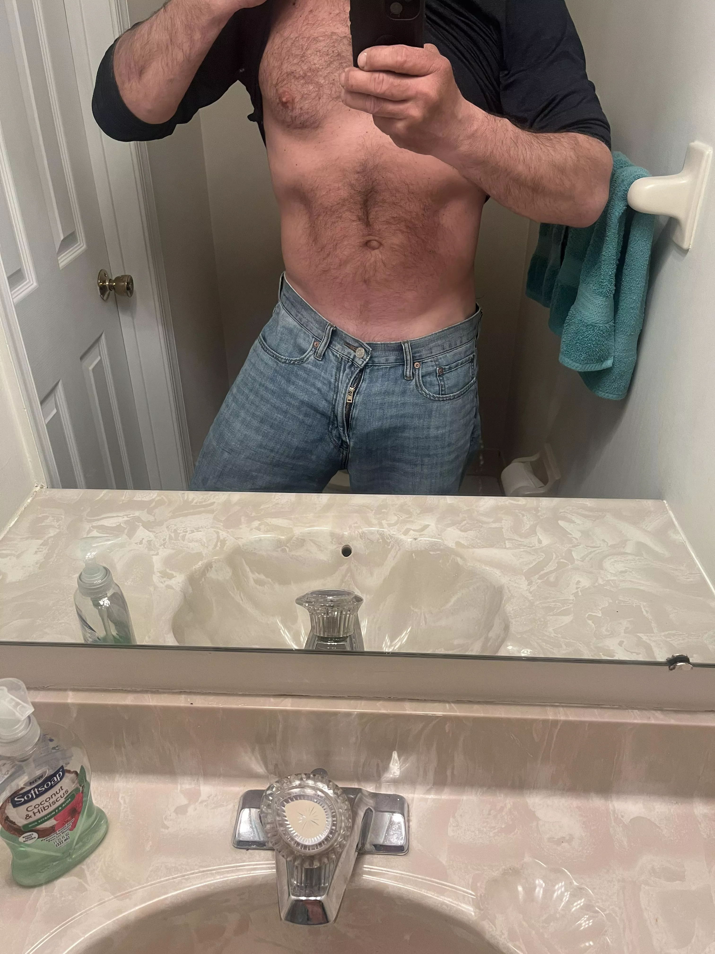 Late [40’s] Getting wild on a Friday who wants to vibe posted by Smoking0311