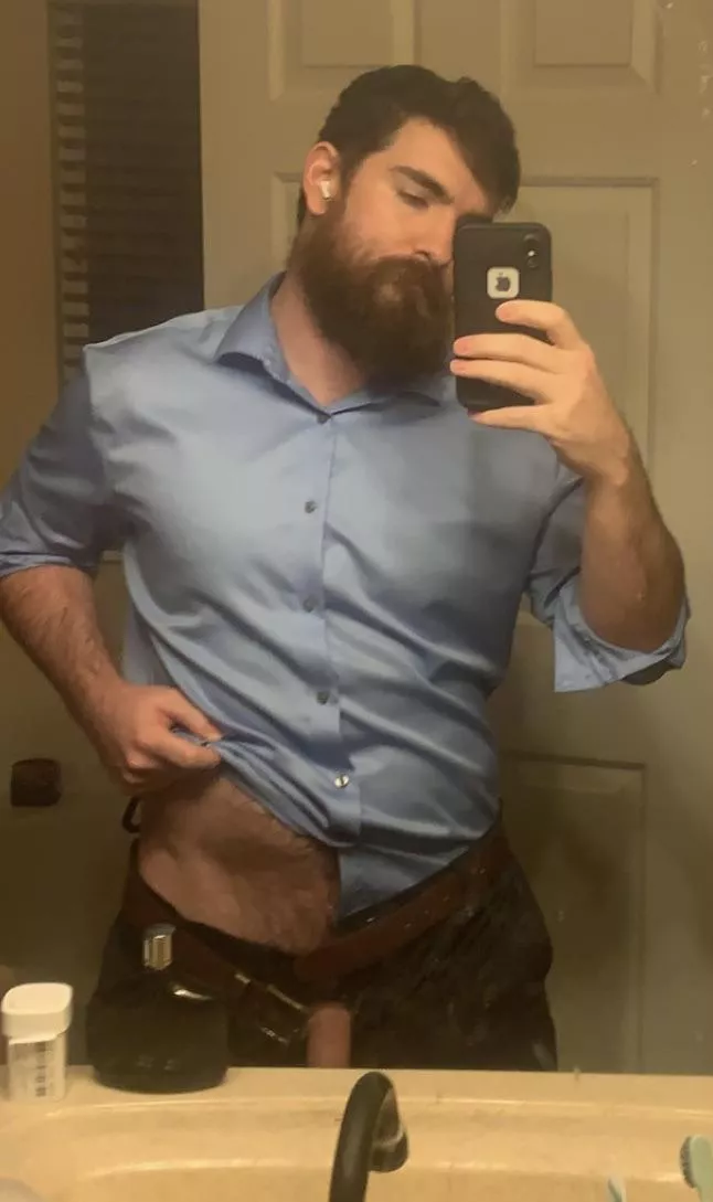 “Late night, come home. Work sucks, I know.” posted by beardsdoitbetter