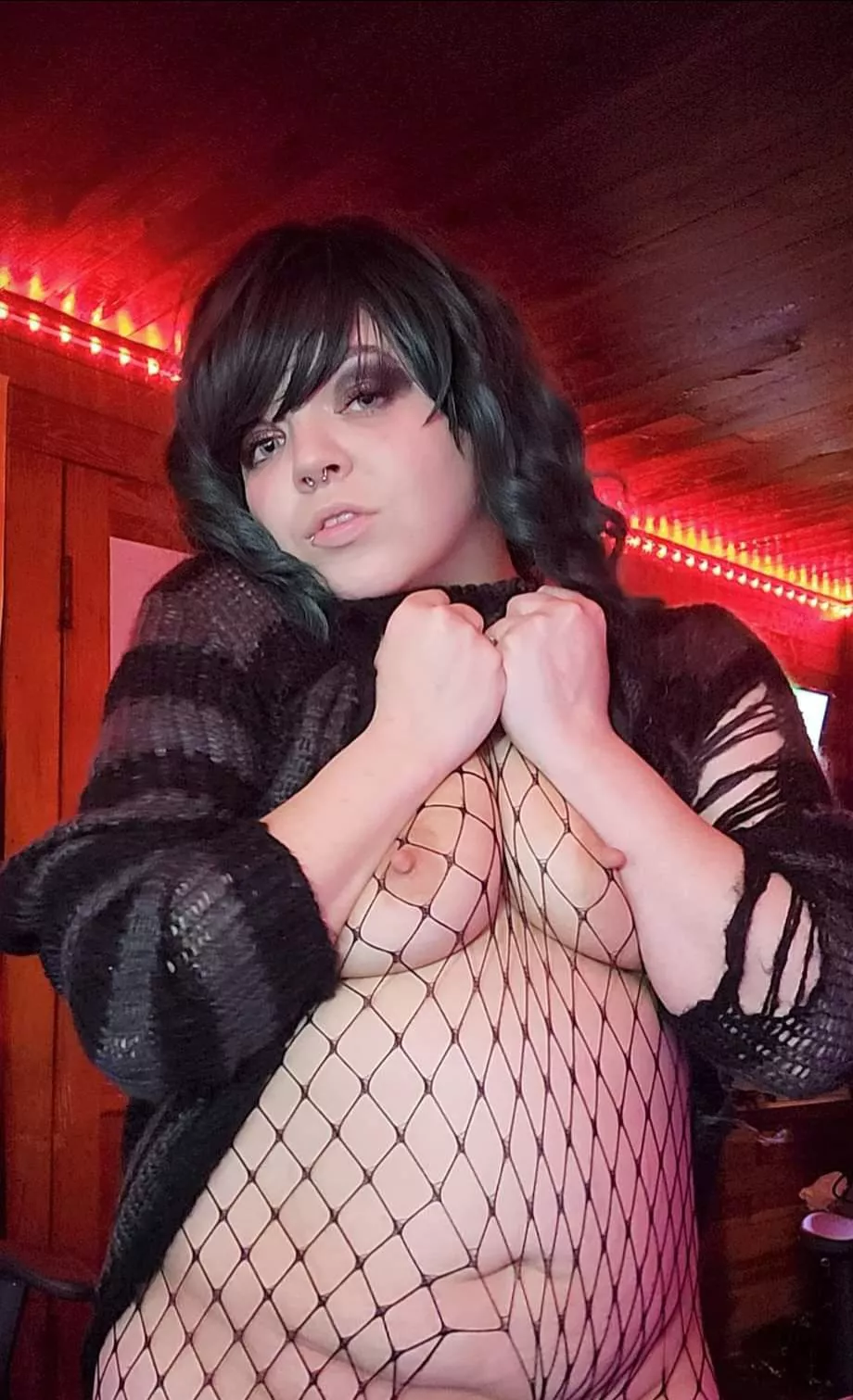 Late night post! 🌙 posted by kitty-kat-UwU