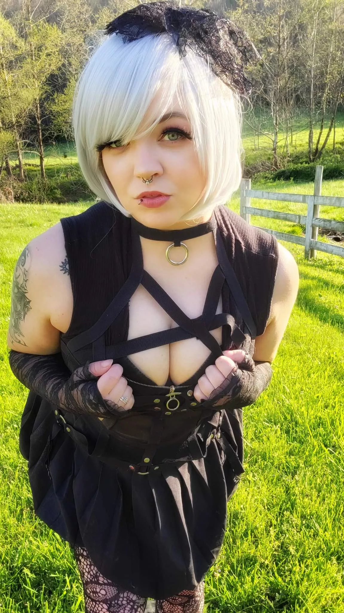 Late night post posted by kitty-kat-UwU