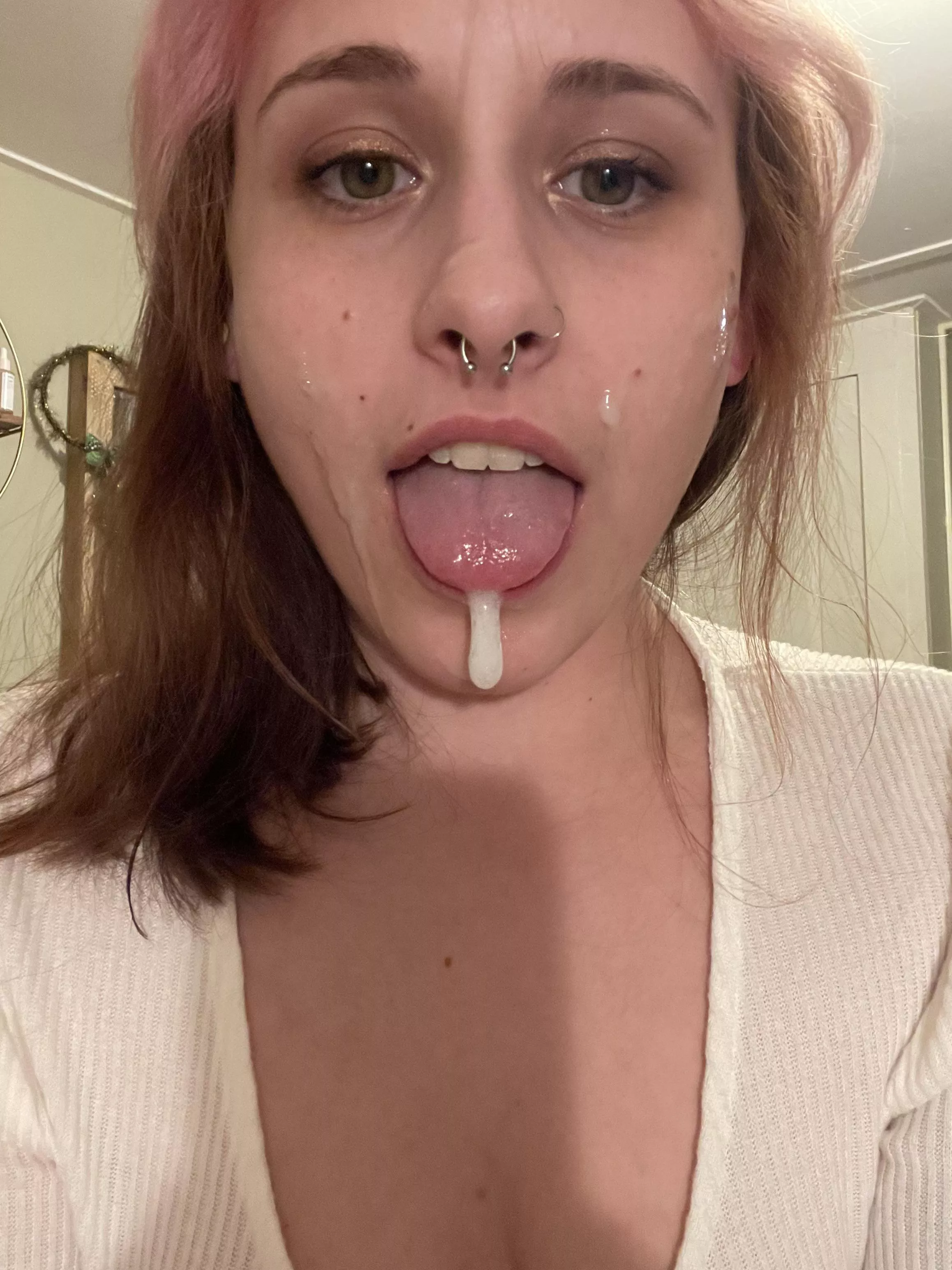 Late night snack posted by hunnyymustarddx