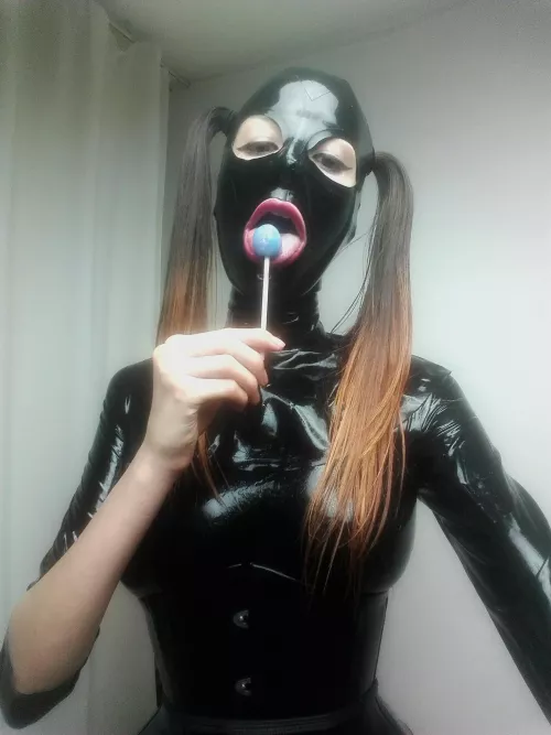 Latex dolls love to lick lollipops 😝 by marketaves