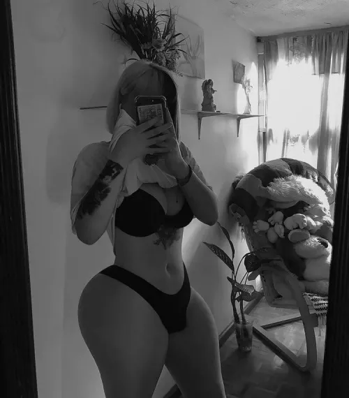 Latin whitebois are build different? by TotiHavAbigAss