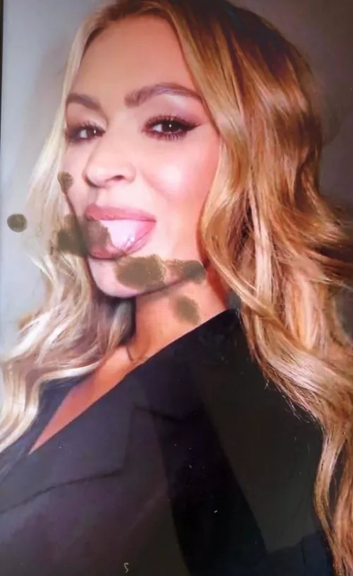 Laura Woods cum tribute by Con494Tribs