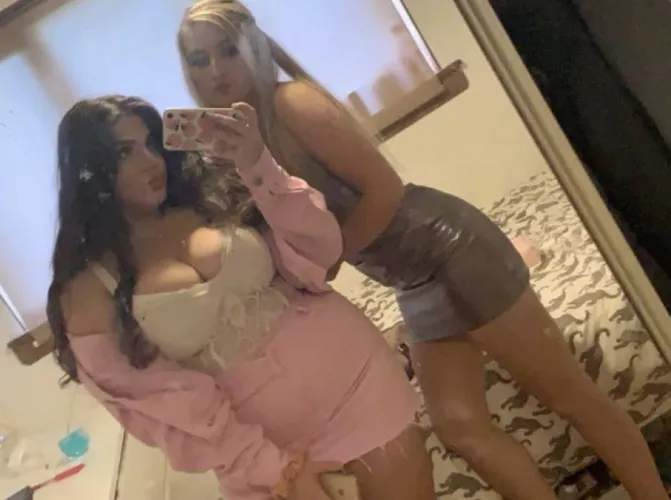 Lauren and Laura 🥵🥵🥵 by SlowAmphibian6001