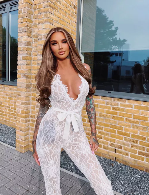 Lauren in white by BimboSimp