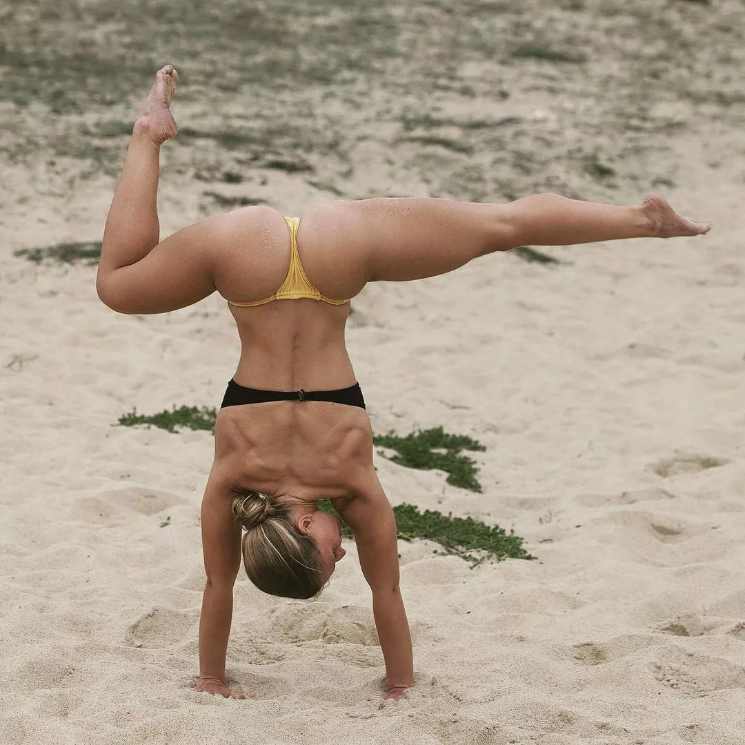 Lauriane Lamperim - French Surfer posted by Master_Rignolo