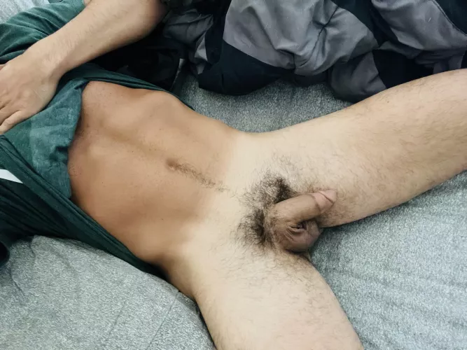 Lay in bed with me by MilTownBrew12