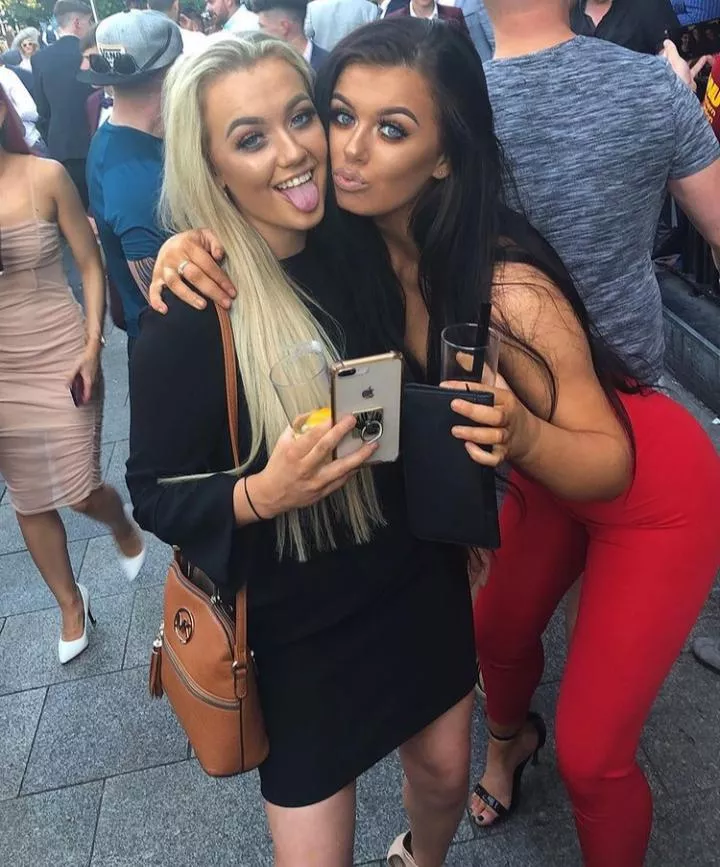 Layla & Sinead posted by corruptusextremis