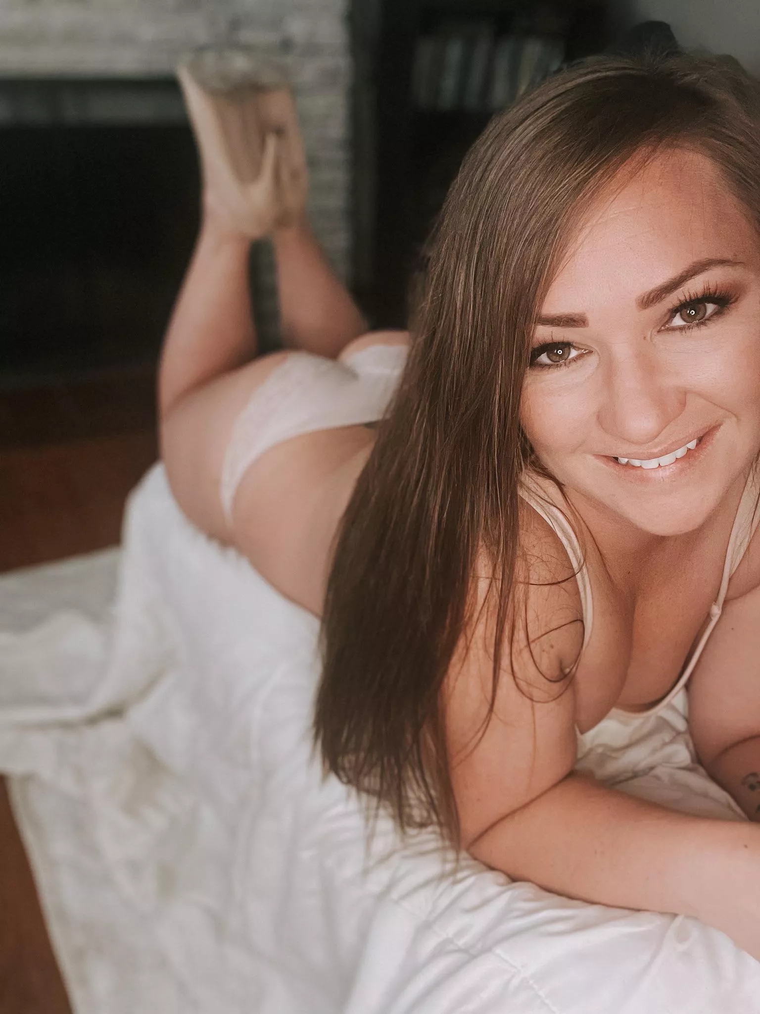 Lazy day in some lingerie. (f) posted by 865_Couple