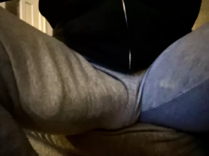 Lazy Saturday night. by AVERAGE_BUT_GIRTHY