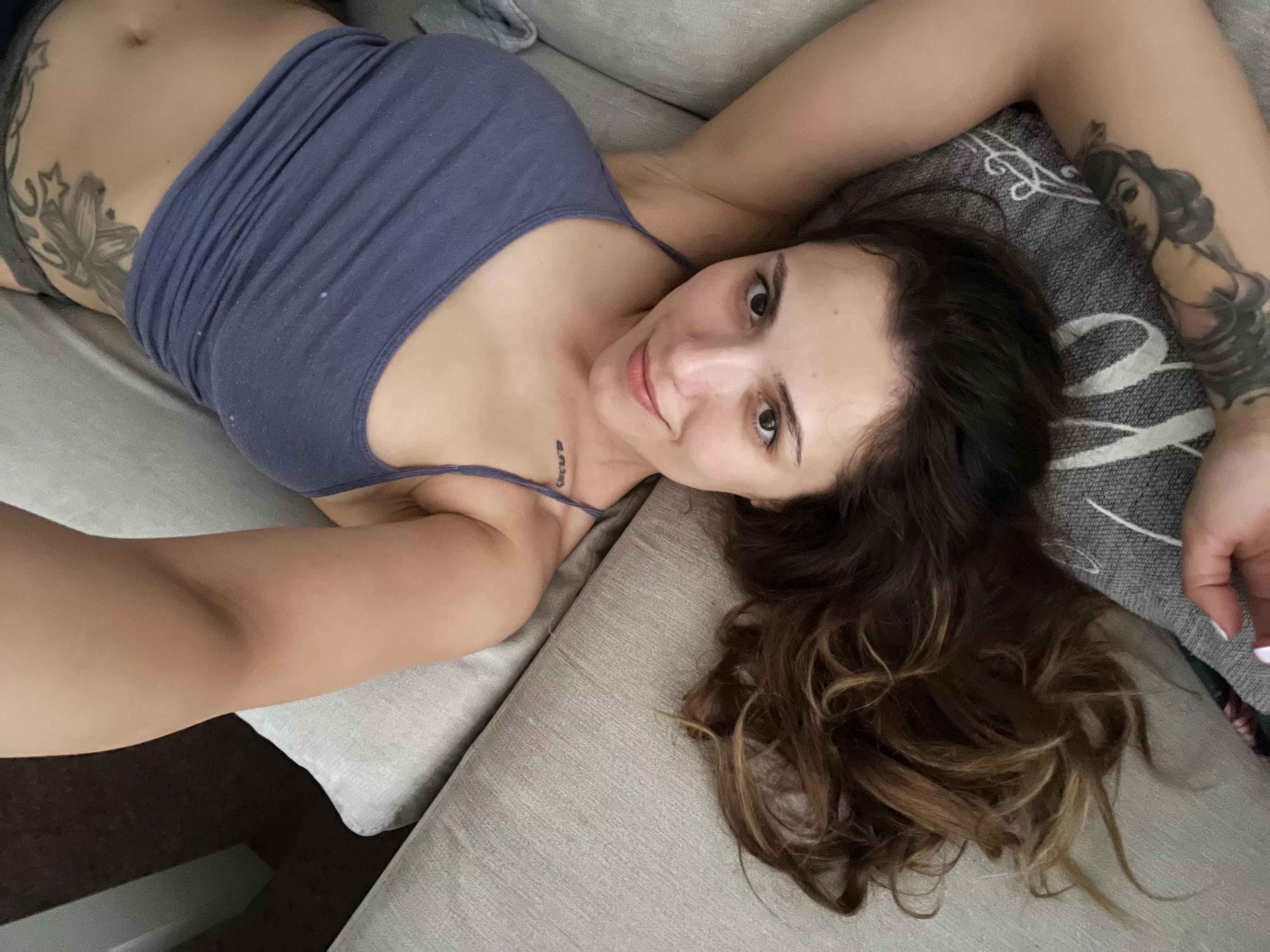 Lazy Sunday posted by AishaSecret7