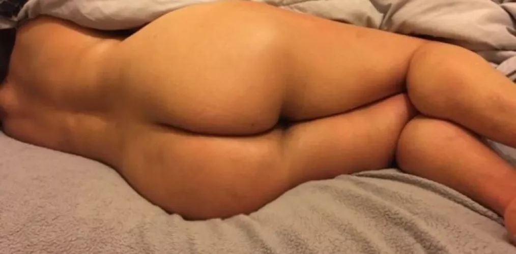 Lazy Sunday mornings sometimes carry on into the afternoon! by ColDac22