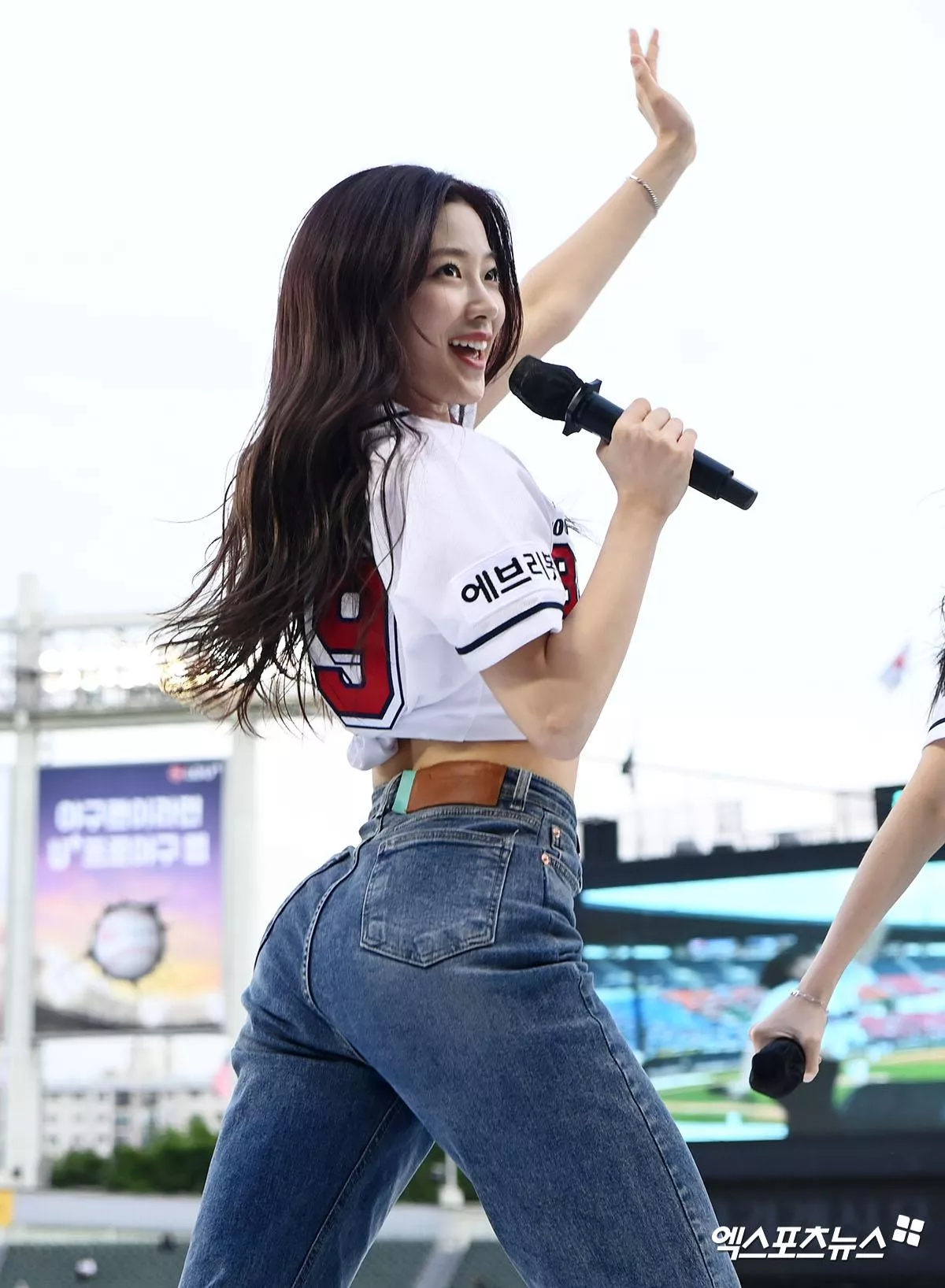 LE SSERAFIM - Kazuha posted by 0wlrayt