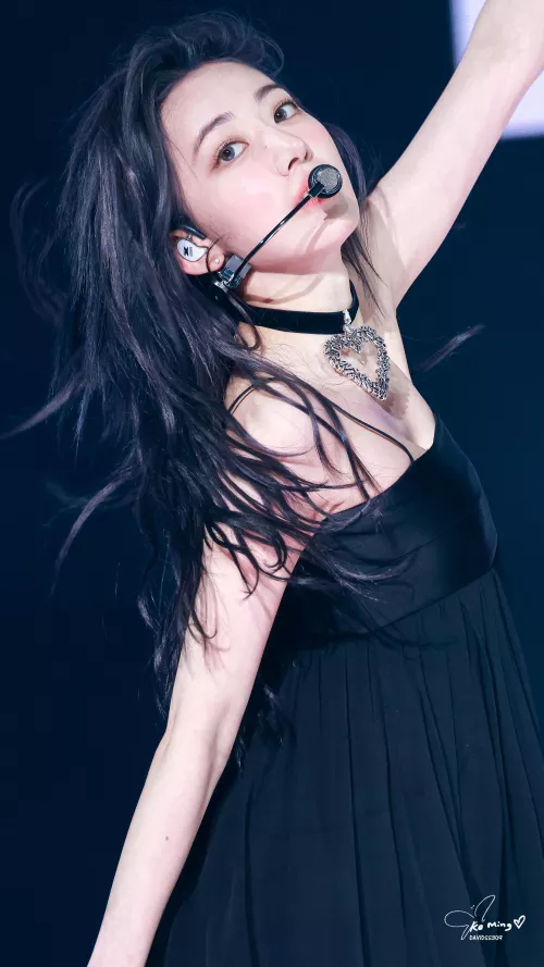 LE SSERAFIM - Sakura Miyawaki by Xiaoting_forever