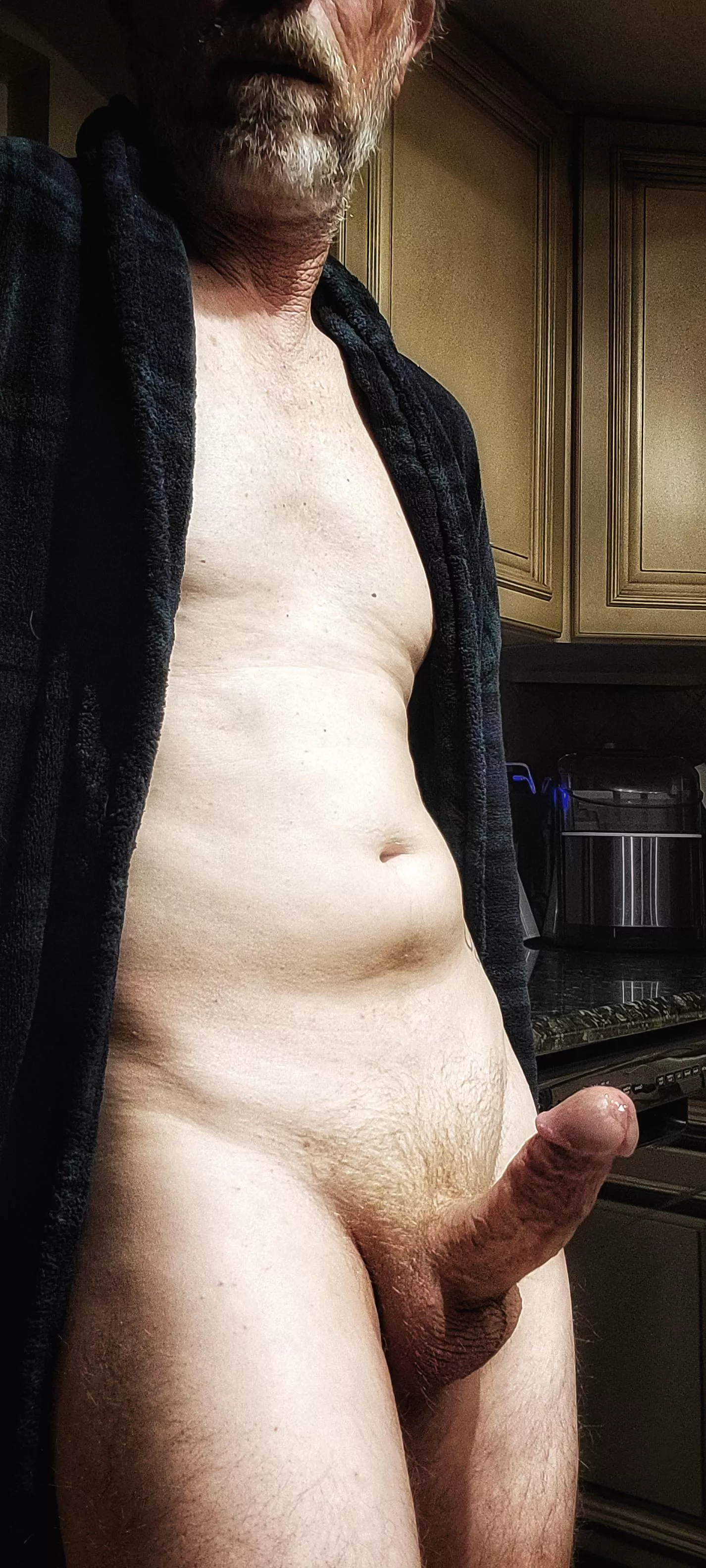 leaking cum come clean my cock posted by notonthislvl