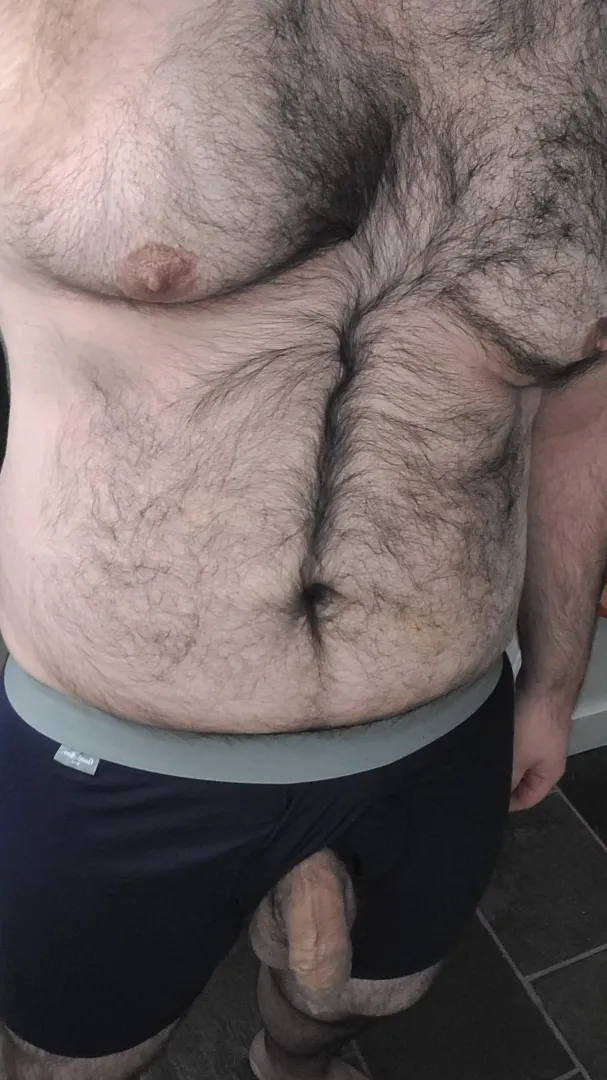 Learning to love my body... and how to take pics posted by itrainshere69