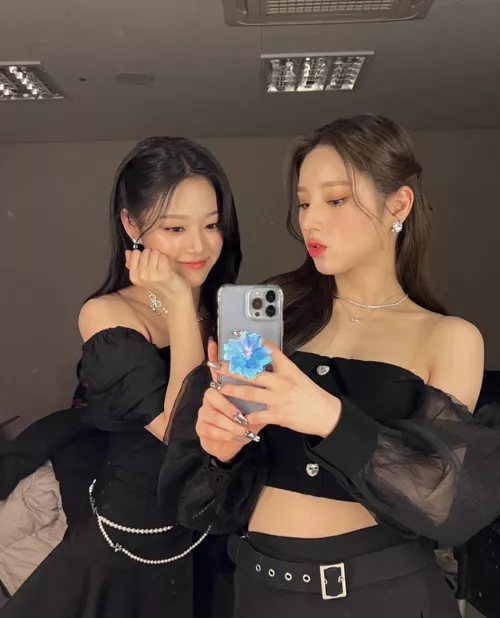 left or right by deutschgeile02