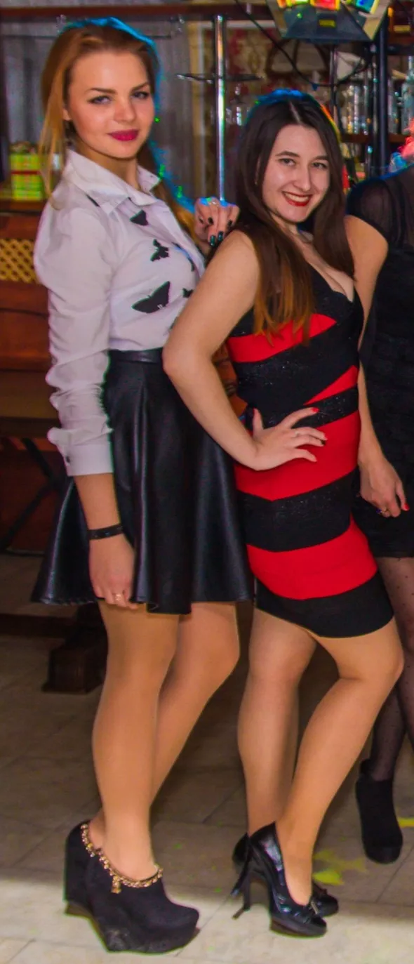 Left or right? posted by fuckingelijah95