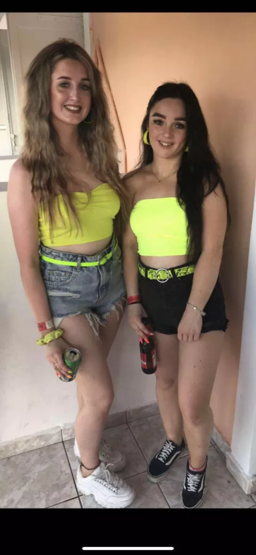 Left or right ? by hadley223