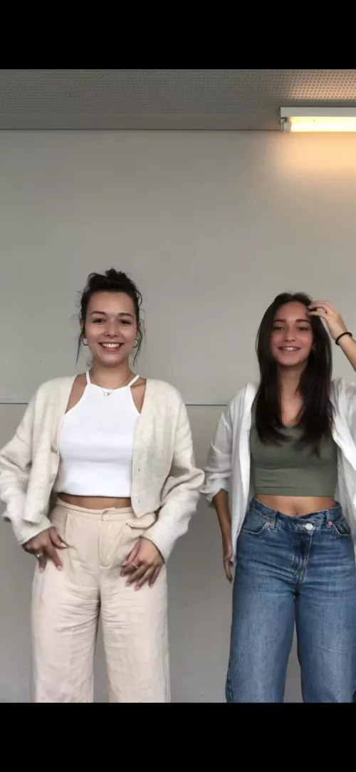 left or right, why by Xinadora