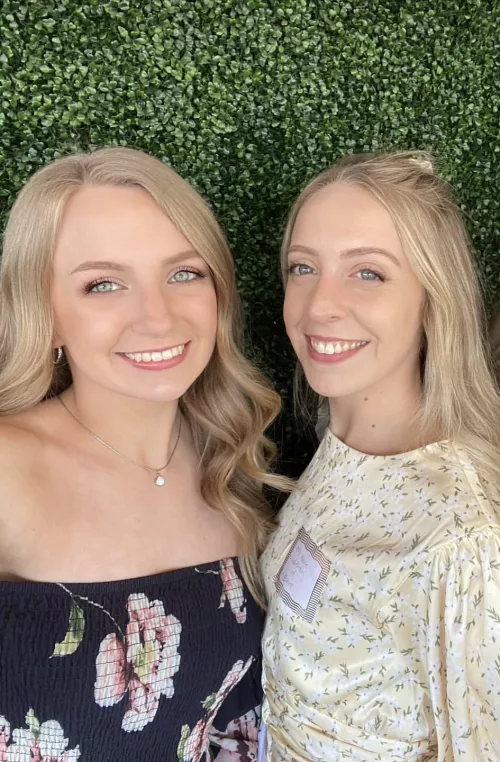 Left or right? WWYD? by Av0cad0rabie