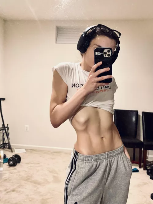 Leg day done ☑️ by Midnight_jill