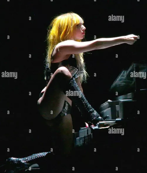 Leg up by FermentedSnake