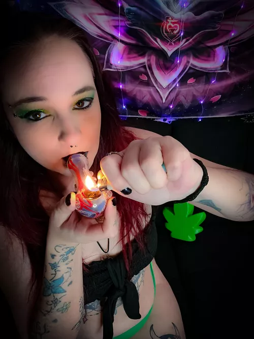 Legally Medicated 🍃🔥💨 link in comments by kinkqueen13x