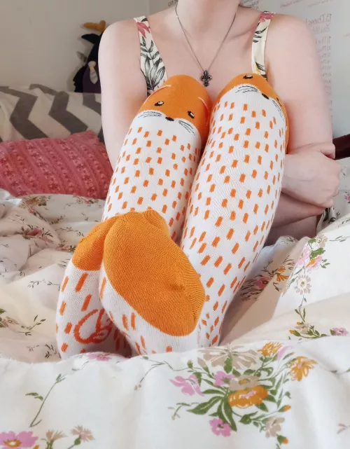legs - but in long socks 💝 [f] by lighthousechan
