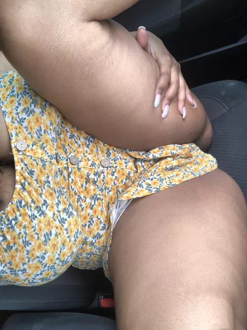 Legs for days by Nothemaincharacterr