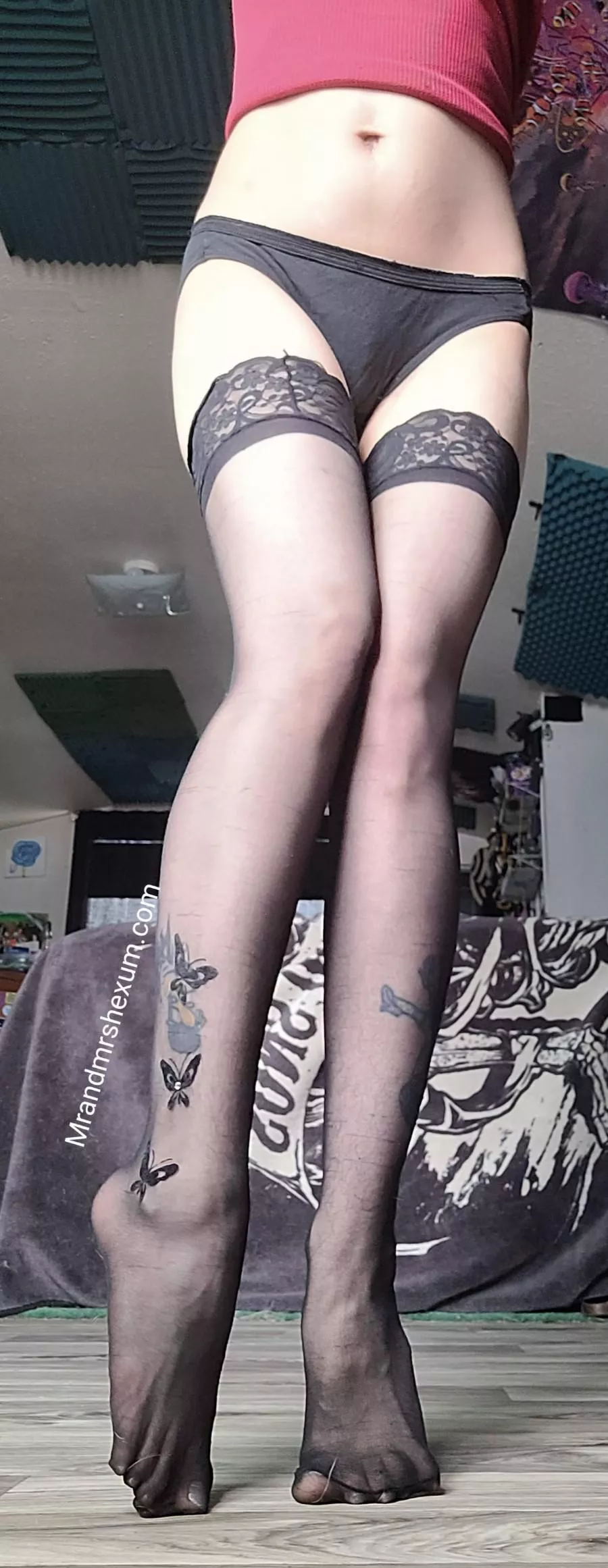 Legs in favorite stockings posted by Mrandmrshexum