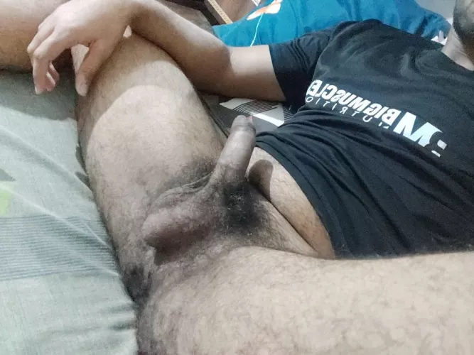 legs spread open for u 🤭 by coppPrudent74