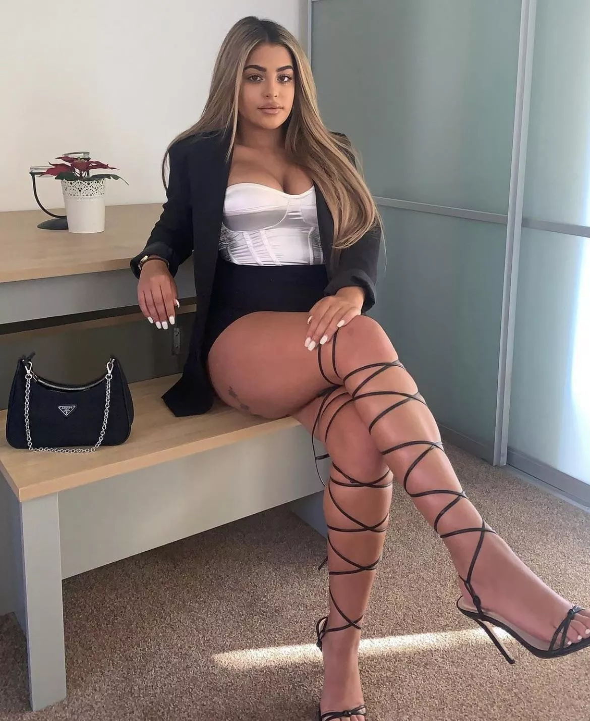Legs to worship posted by hotfun_x4