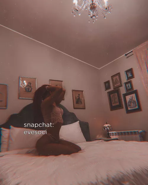 lemme help u cum🖤 [F]19 by bigfrog777F