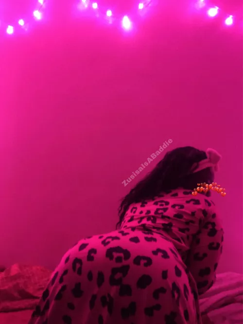 Lemme tuck you in. by Zurisa_is_a_baddie