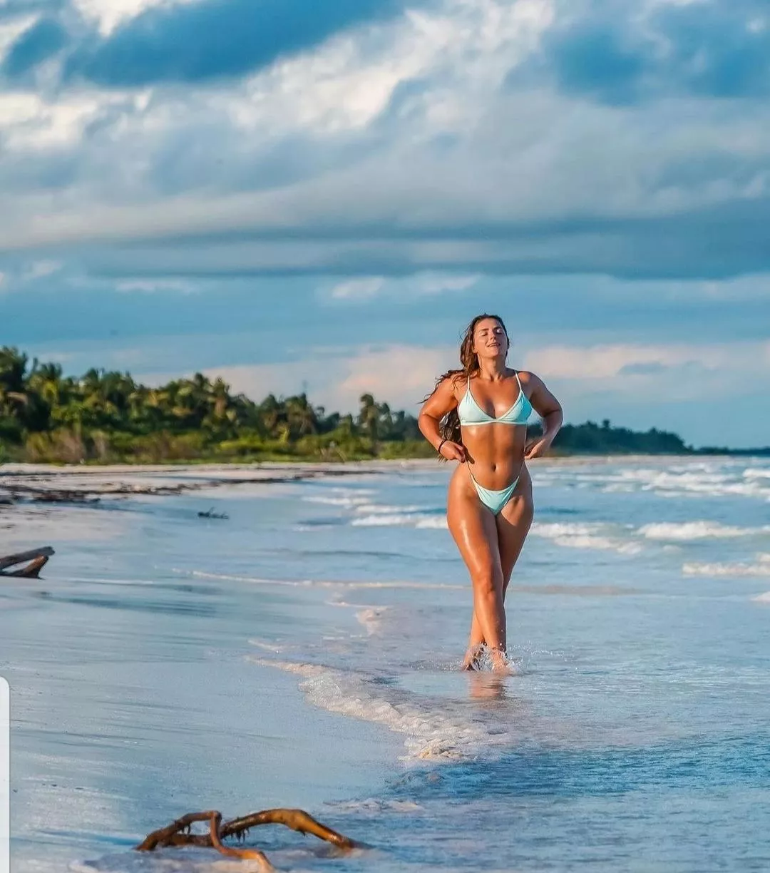 Leonie posted by bossforaday