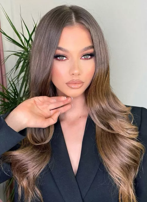 Leorita Haxhijaj by SophisHelper