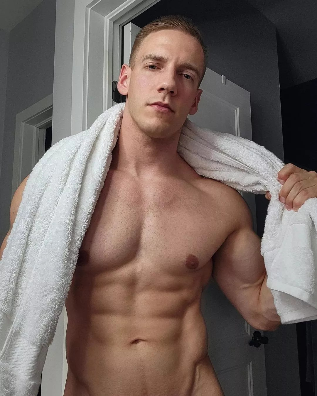 Lesson 1 : How to shower 😏💦 posted by John_fitness91