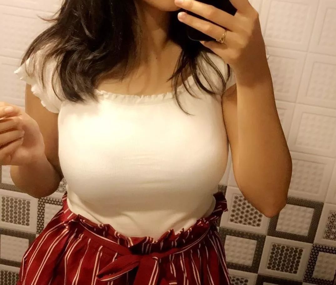 Let it rain over me 💦👅 posted by cutepeach_