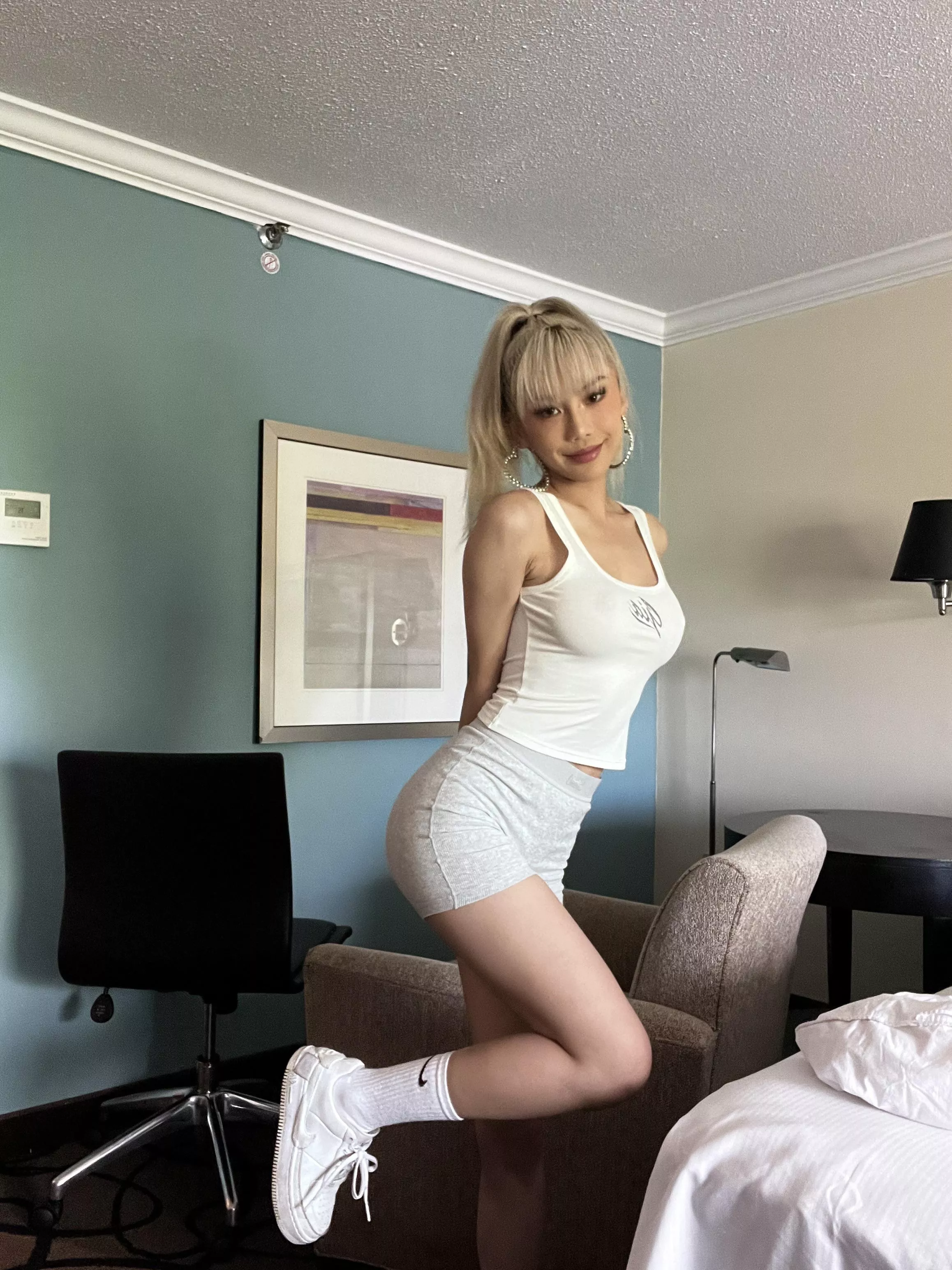 let me be your cheerleader posted by dollaryaoo