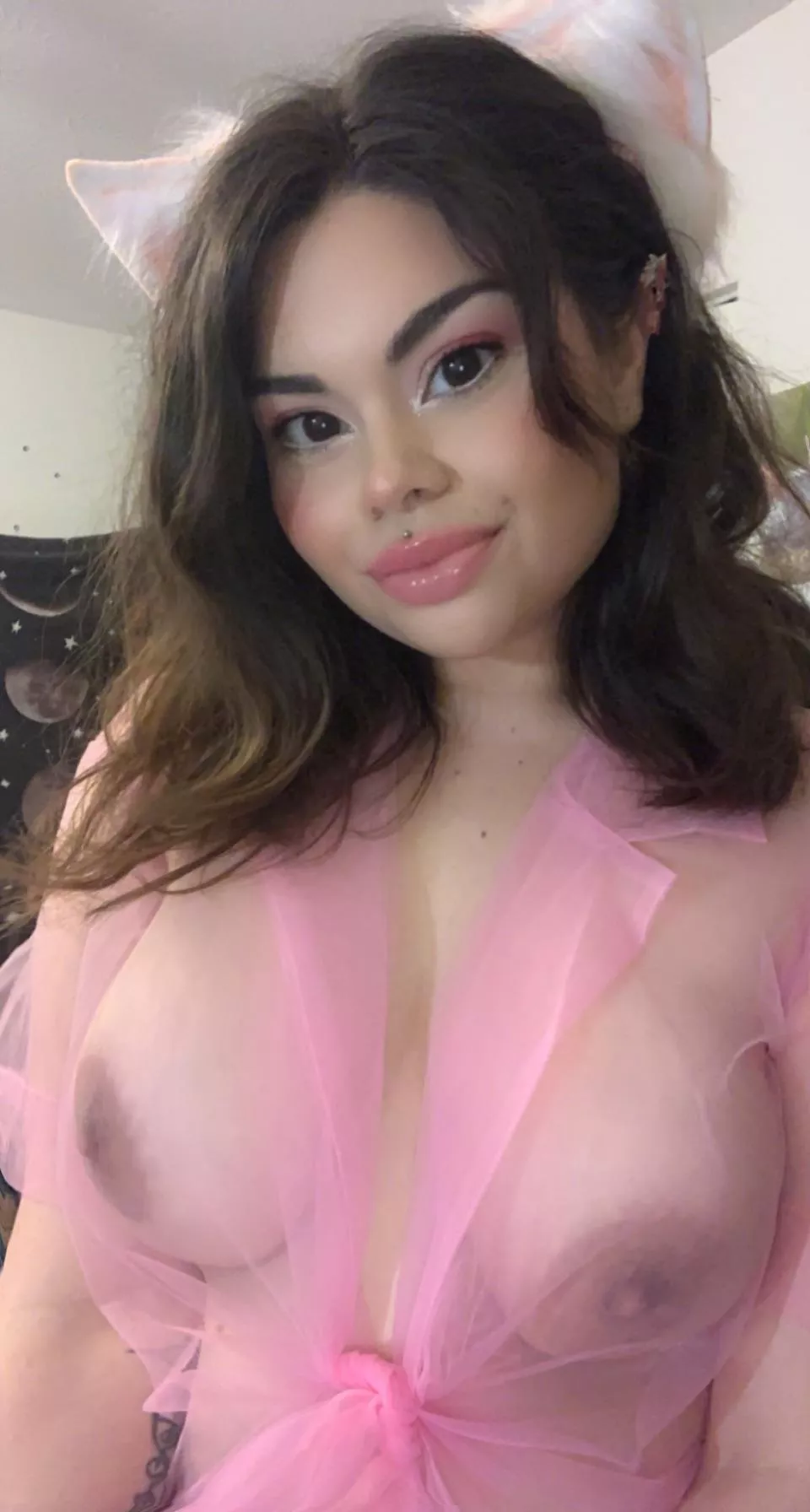 Let me be your kitten and I’ll please you forever and ever posted by mollyzedolly