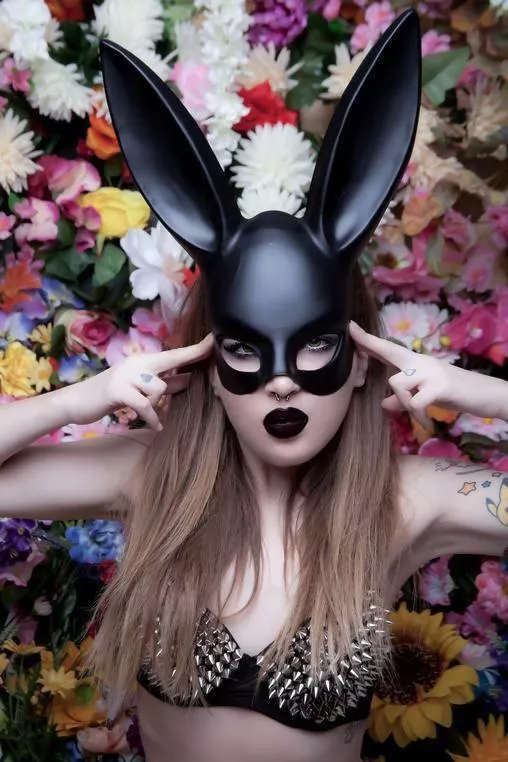 let me seduce you posted by Apprehensive_Let3735