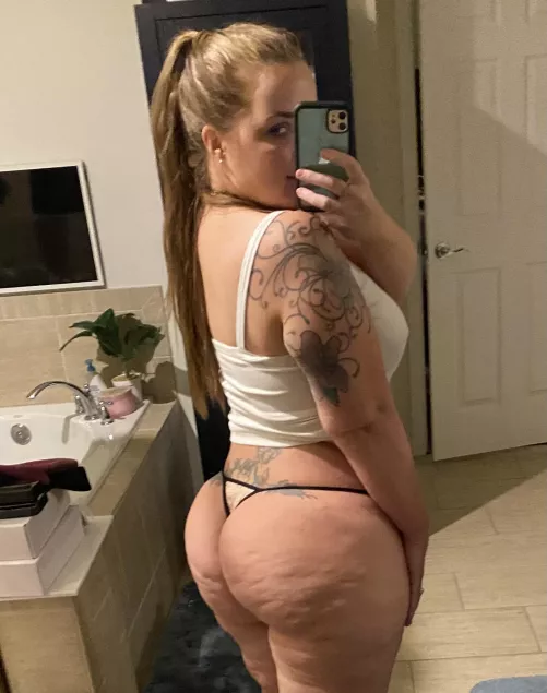 Let me shake it in your face (f) by NikkiNeedsMore