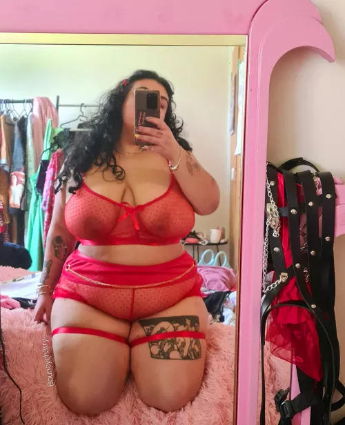 Let me smother you? ❤️‍🔥 by BouncyCh3rry