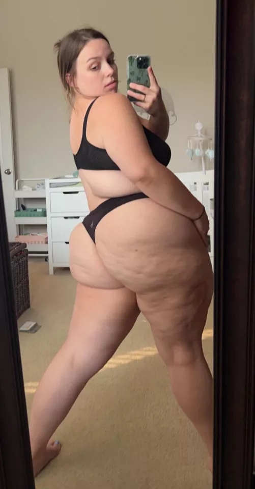 let me smother you 🥰 by mommagerth